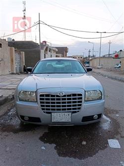 کرایسلەر 300